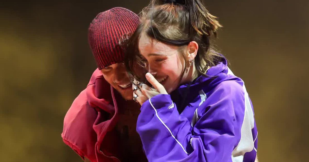 Billie Eilish đăng ảnh thời 'fan cuồng' Justin Bieber, tiết lộ lá thư 110 từ gây chú ý