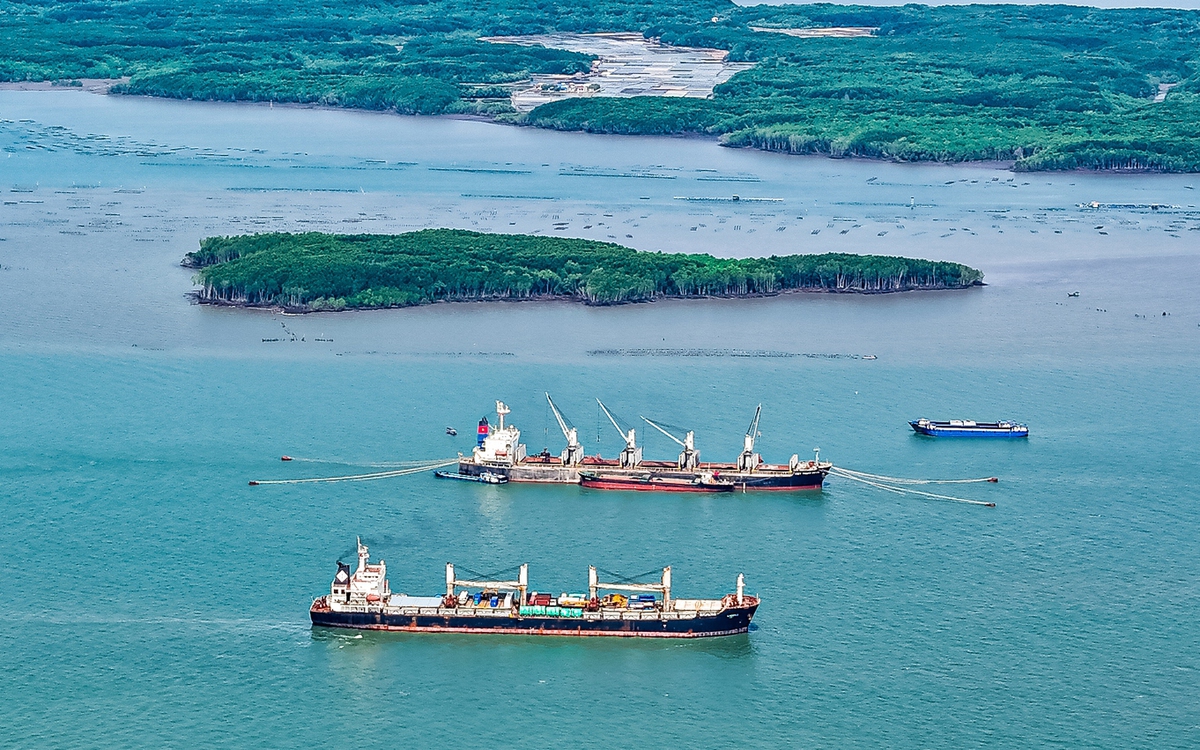 Dấu ấn 50 năm thành phố mang tên Bác: Siêu cảng Cần Giờ vươn ra thế giới