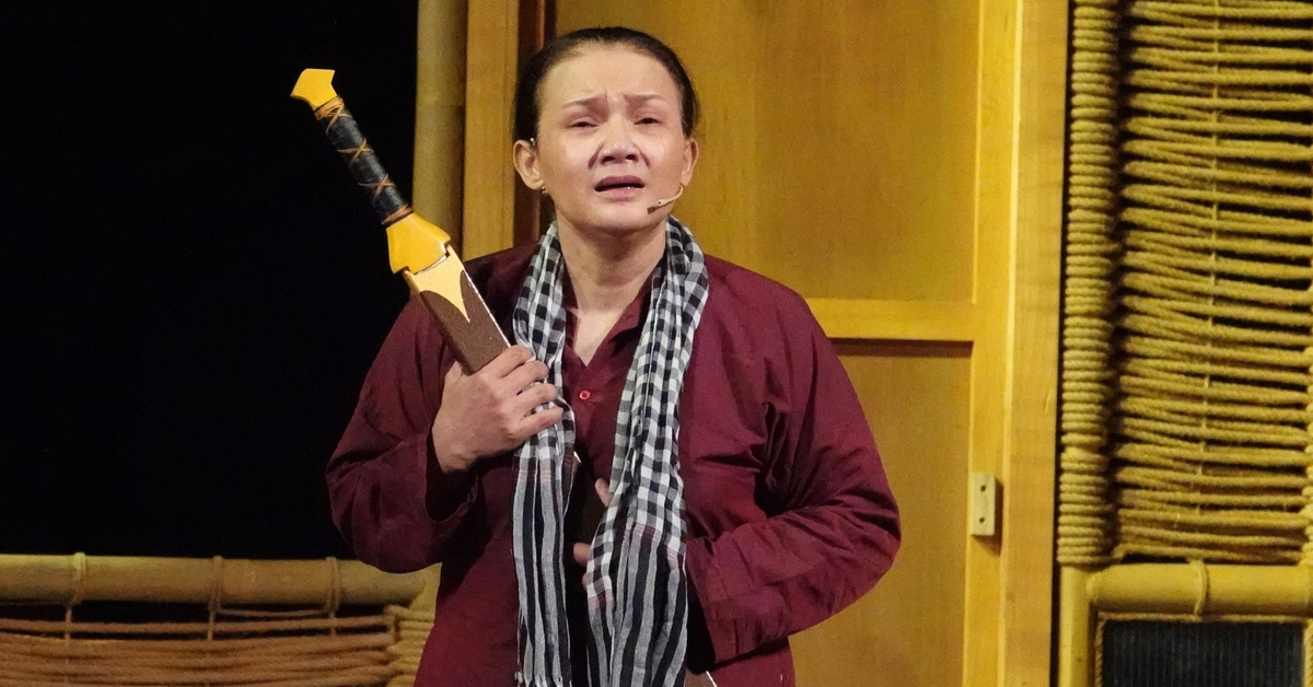 Thanh gươm và bà mẹ, lời thề trung thành với Tổ quốc