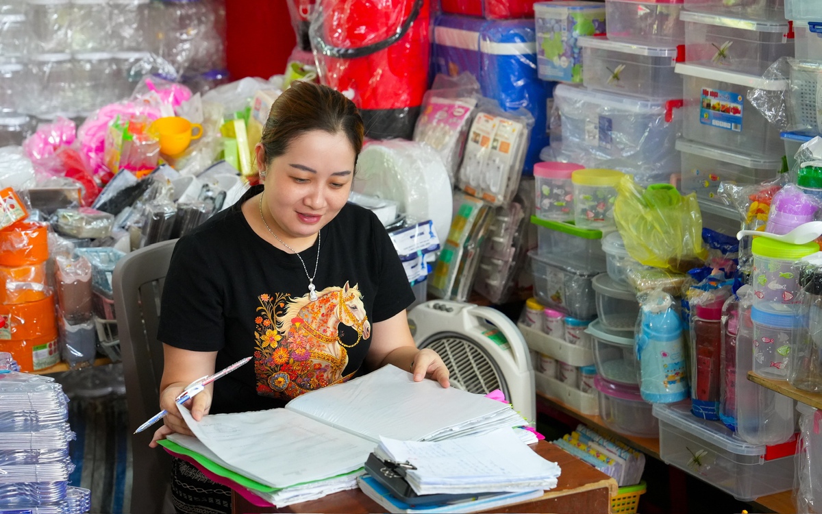 Ngưỡng doanh thu miễn thuế với hộ kinh doanh nên nâng lên 1 - 2 tỉ đồng