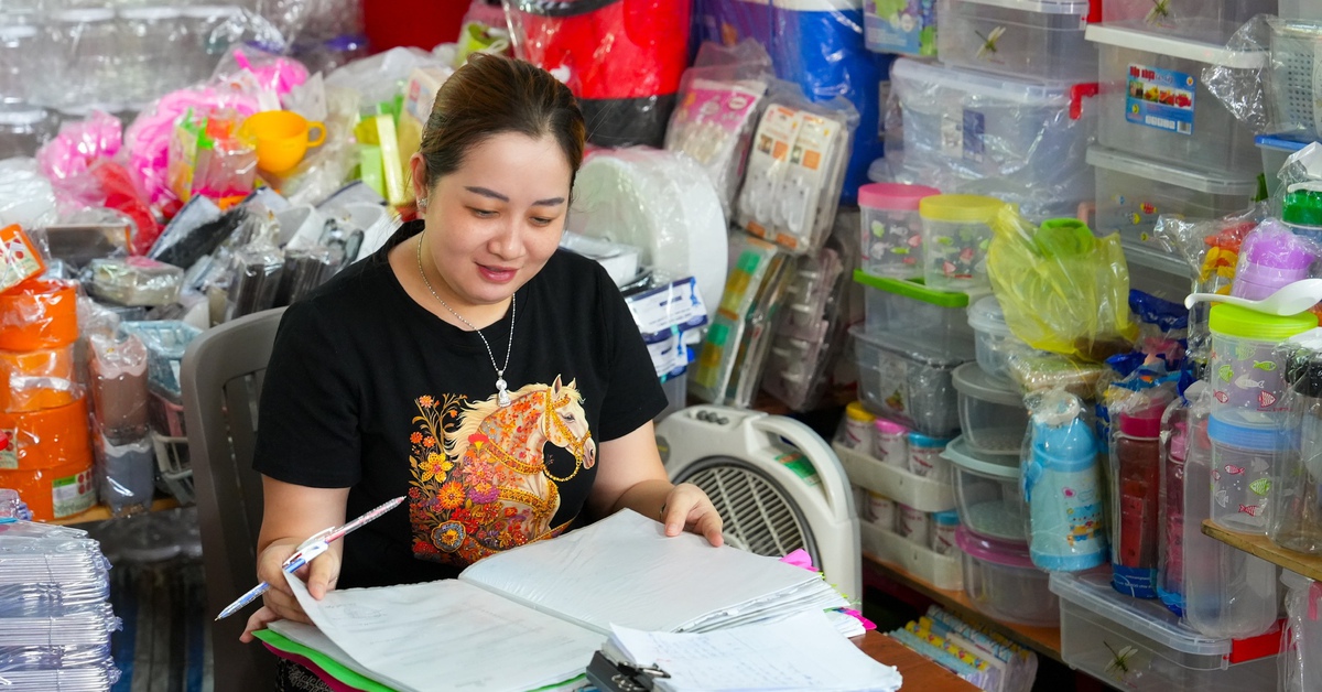 Ngưỡng doanh thu miễn thuế với hộ kinh doanh nên nâng lên 1 - 2 tỉ đồng