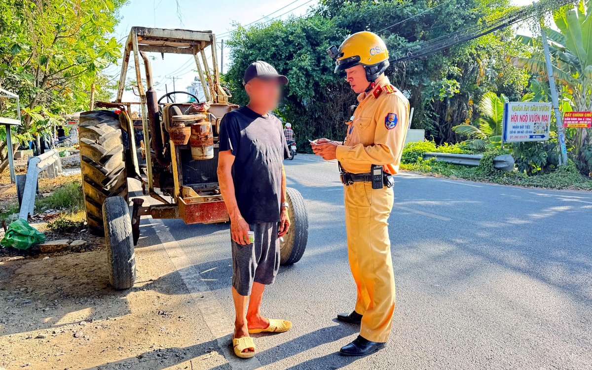 Chạy xe máy cày 'không đảm bảo an toàn' ở TP.HCM bị phạt đến 90 triệu
