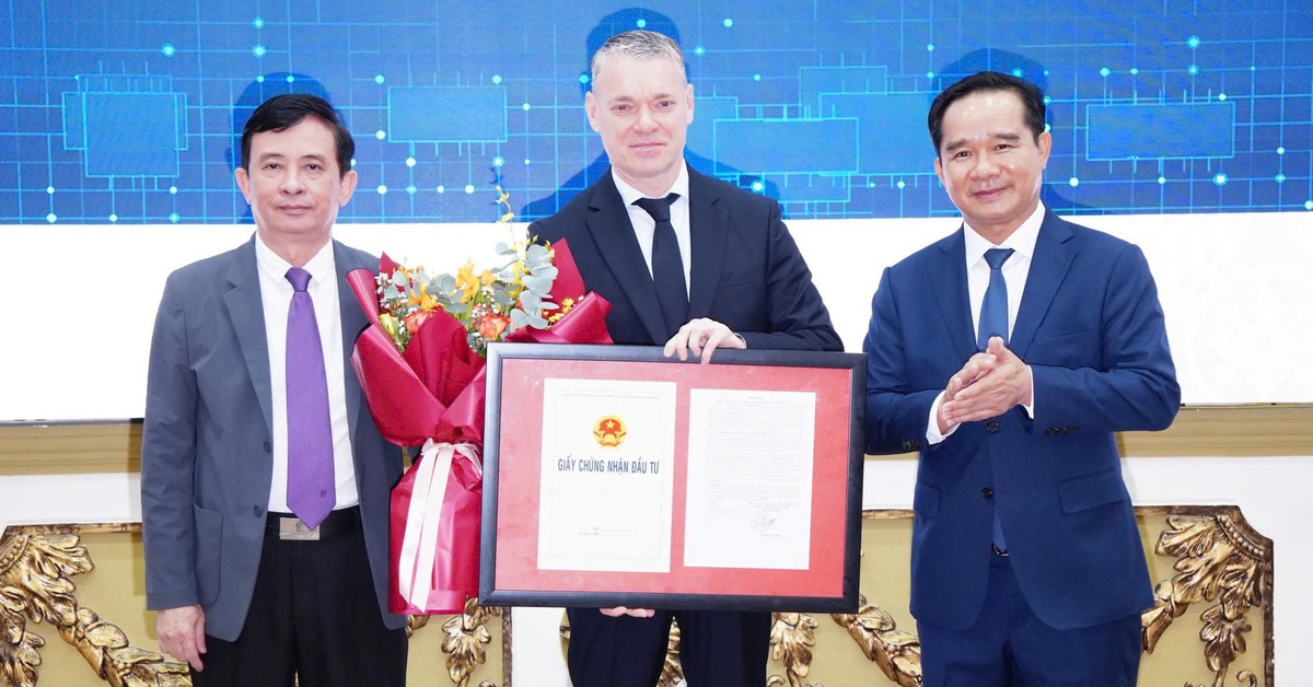 TP.HCM trao giấy chứng nhận đăng ký đầu tư cho 4 dự án công nghệ cao quý 1-2026