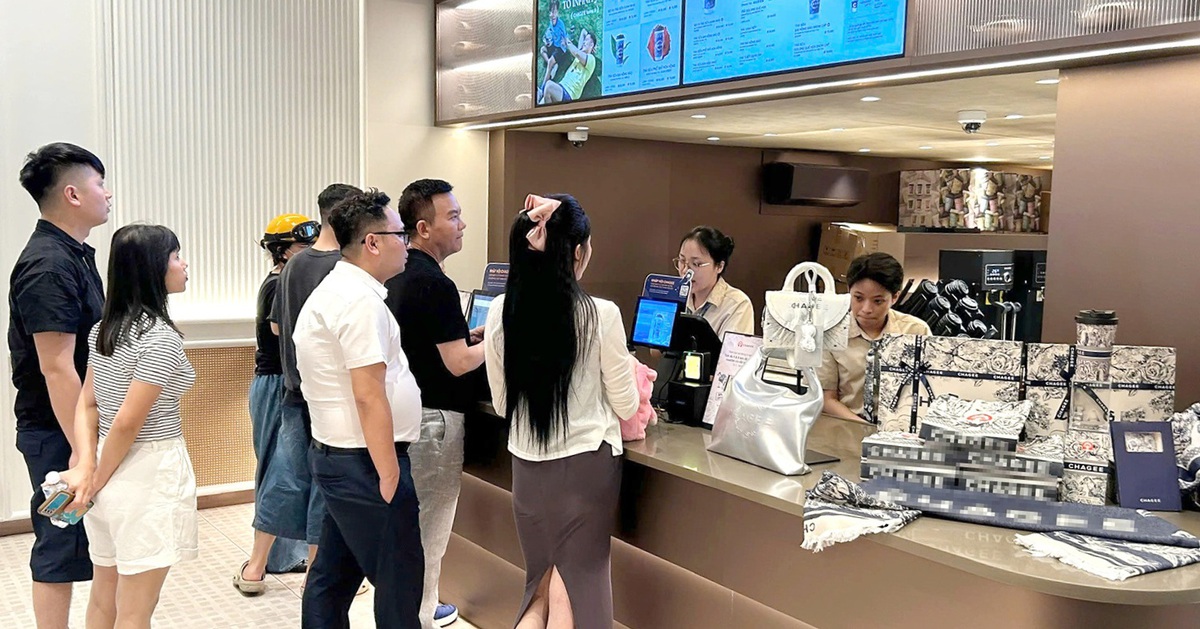 Chuỗi đồ uống ở Việt Nam đóng bớt để giữ lợi nhuận