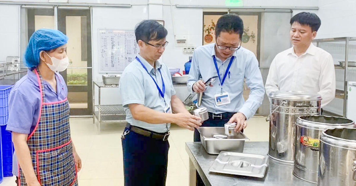 Tin tức sáng 27-4: Đề xuất chủ tịch UBND xã được phạt 50 triệu với cá nhân vi phạm an toàn thực phẩm