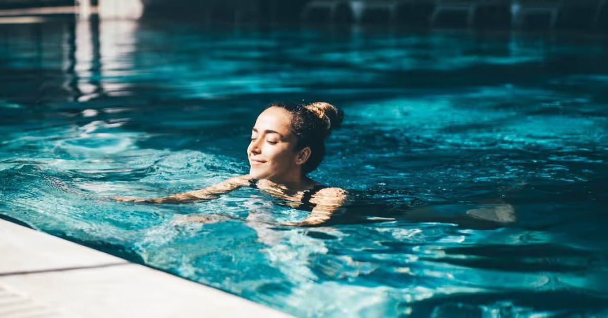Để ngủ ngon, hãy đi bơi vào buổi tối