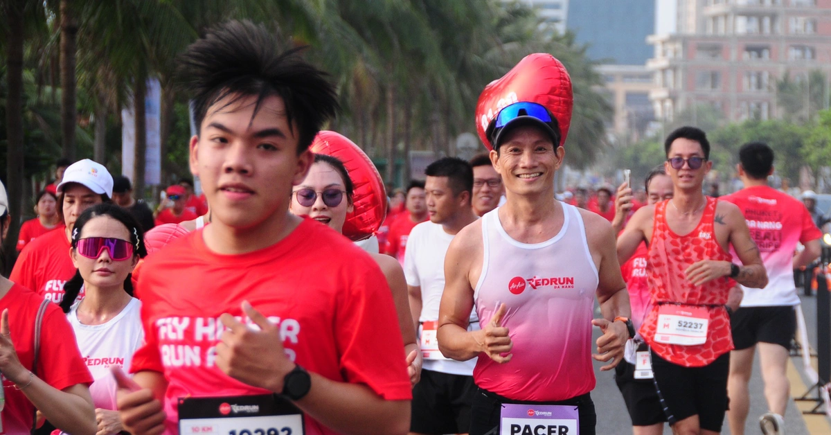 Gần 8.000 người chạy trên các cung đường đẹp nhất Đà Nẵng