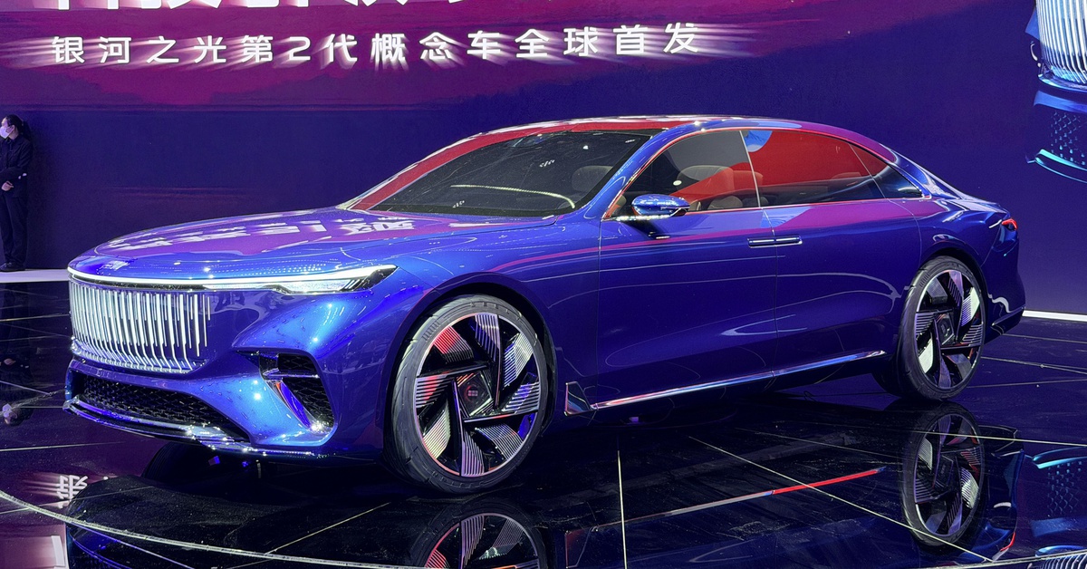 Geely hé mở xe cận sang: Ánh sáng thay đổi theo nền trời, điều hòa theo mùa