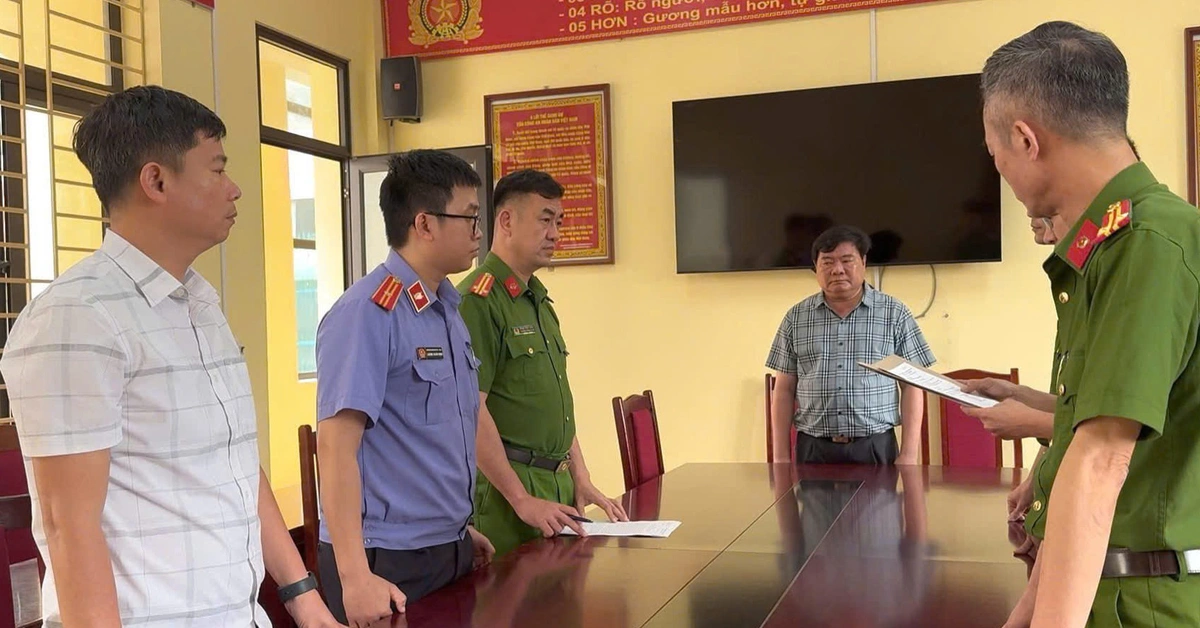 Khởi tố giám đốc công ty xây dựng để cột điện lăn gây chết người