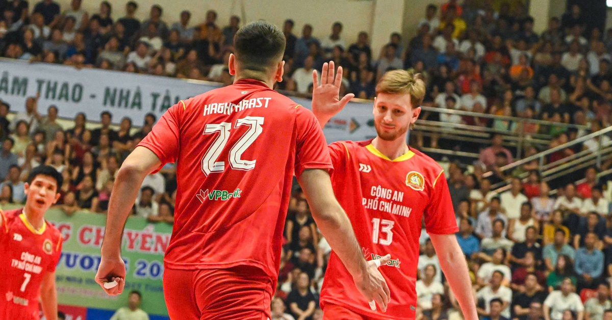 Công An TP.HCM phá thế thống trị của Biên Phòng tại Cúp Hùng Vương