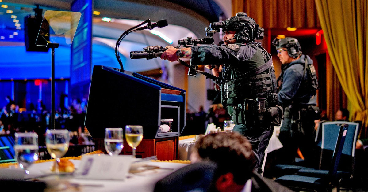 Vì sao an ninh 'đa lớp' của Mỹ vẫn bị xuyên thủng tại tiệc báo chí Nhà Trắng?