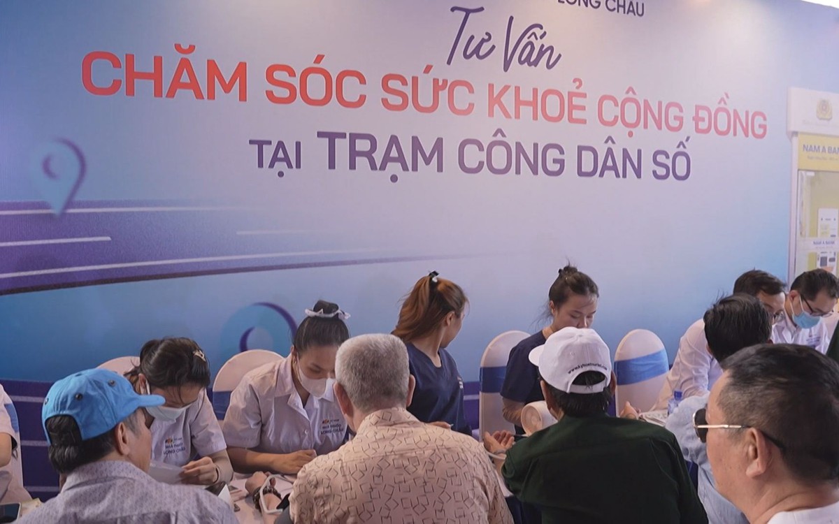 Chăm sóc sức khỏe ‘một chạm’ ngay trong khu dân cư