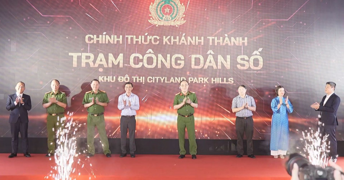 Trạm Công dân số: Giải quyết thủ tục, chăm sóc sức khỏe ngay trong khu dân cư