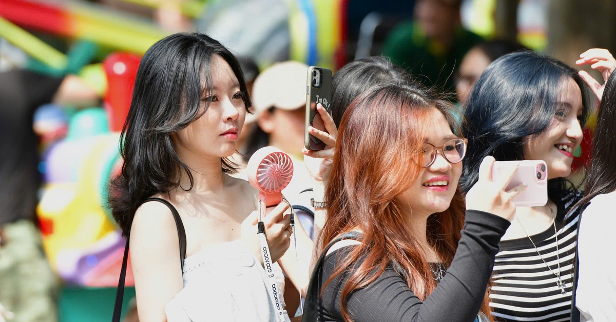 Thời tiết hôm nay 27-4: Bắc Bộ mưa to, Nam Bộ nắng nóng