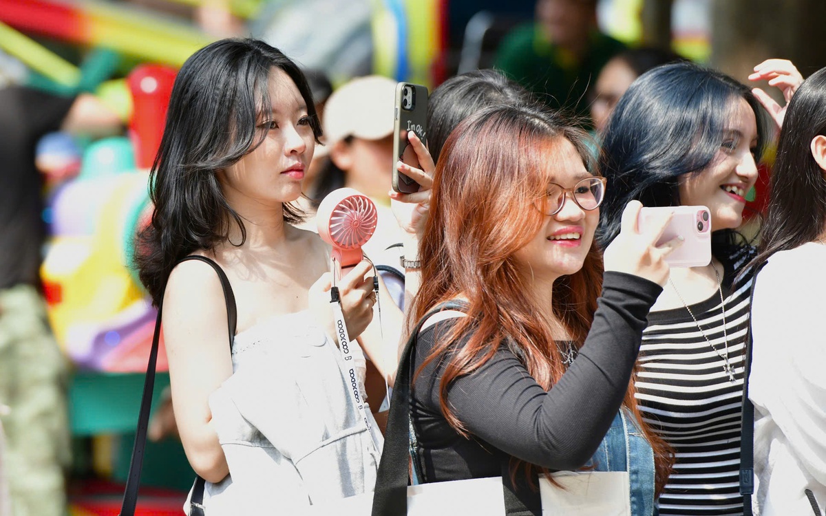 Thời tiết hôm nay 27-4: Bắc Bộ mưa to, Nam Bộ nắng nóng