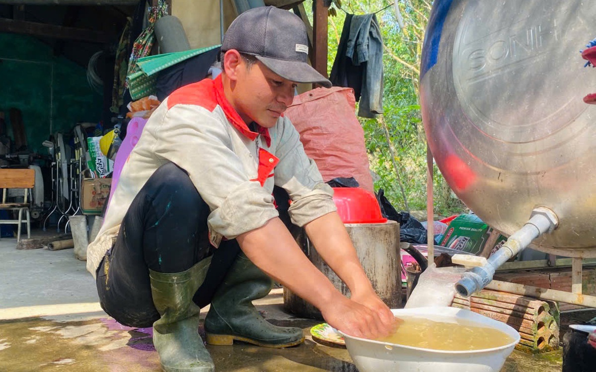 Người dân vùng cao ở Huế ‘khát’ nước sạch
