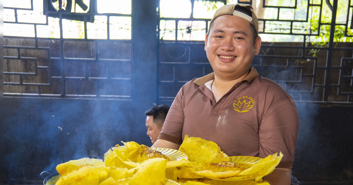 Nơi gần 30 năm đổ bánh xèo miễn phí mỗi ngày
