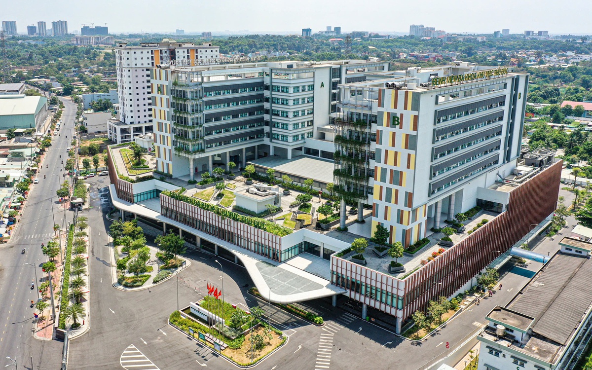 Dấu ấn 50 năm thành phố mang tên Bác: Những bệnh viện cửa ngõ TP.HCM 'thay da đổi thịt'