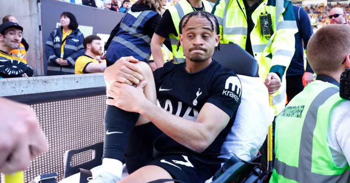 Xavi Simons trách cuộc sống tàn nhẫn khi phải chia tay World Cup 2026