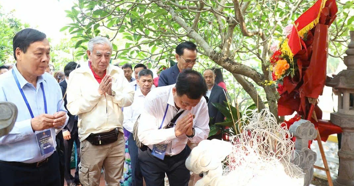 Ấm áp nghĩa tình kiều bào tại miền biên viễn