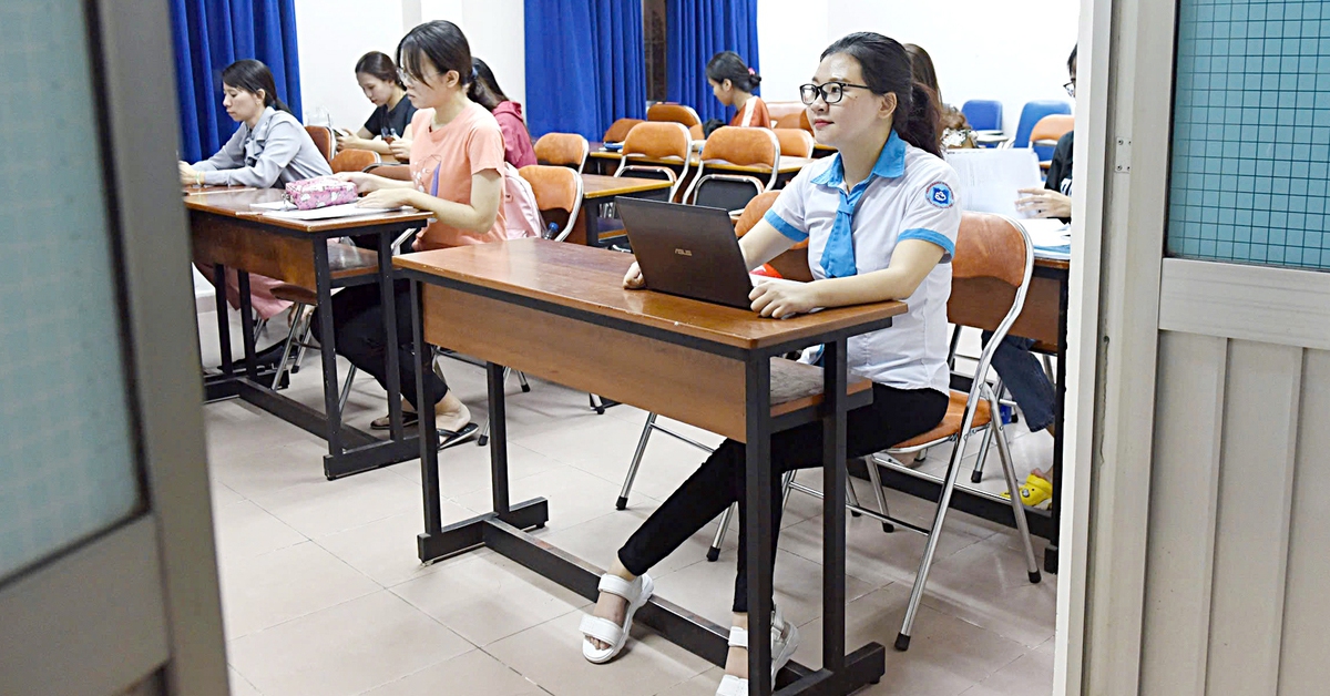 Người khuyết tật giúp người khuyết tật