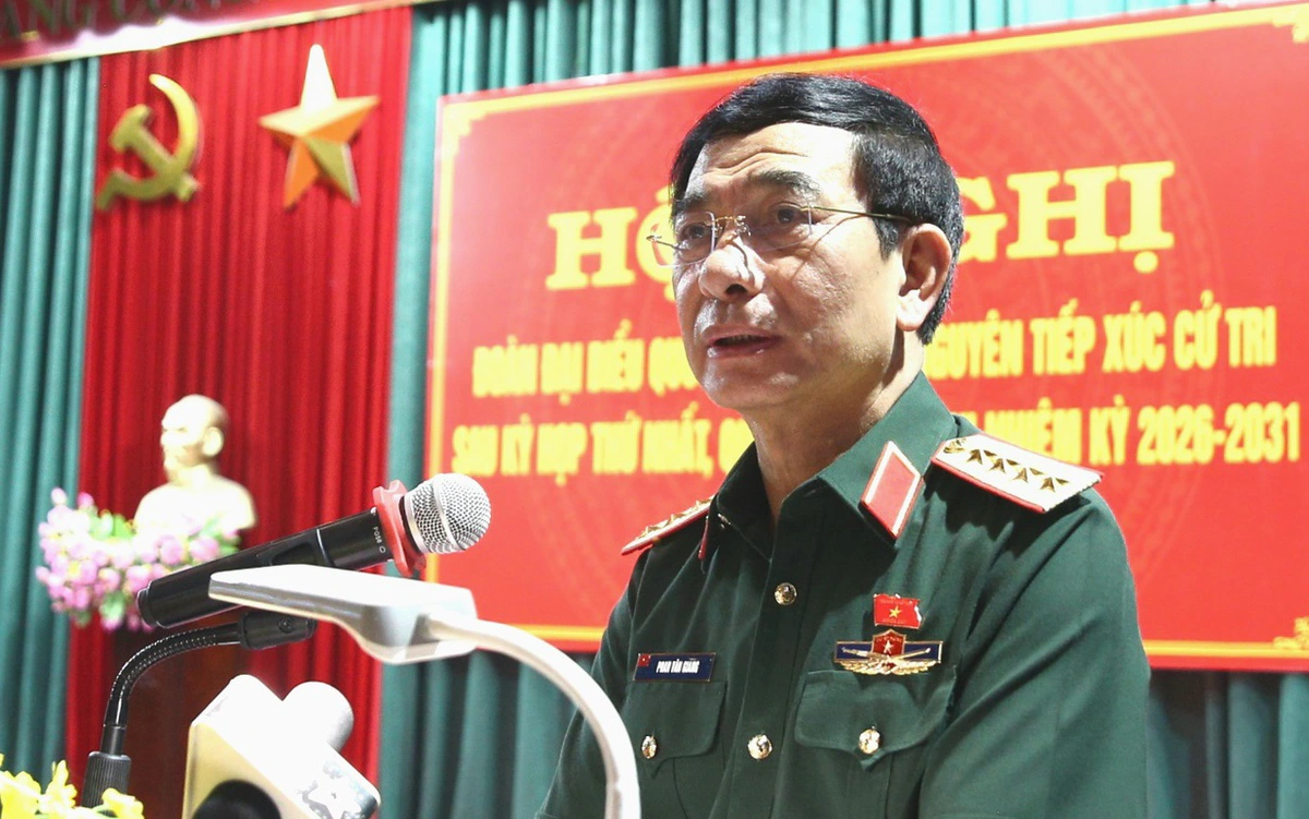 Đại tướng Phan Văn Giang tiếp xúc cử tri tỉnh Thái Nguyên