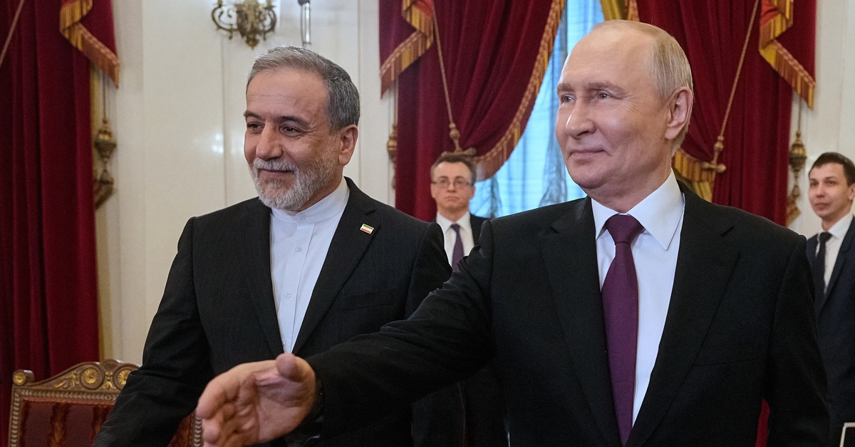 Ông Putin nói đã nhận thông điệp từ lãnh tụ tối cao Iran