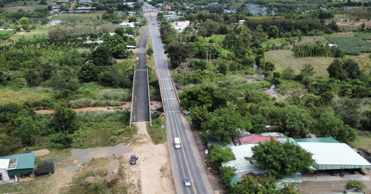 Đắk Lắk tính phương án 'giải cứu' cầu bỏ hoang 8 năm trên quốc lộ 14