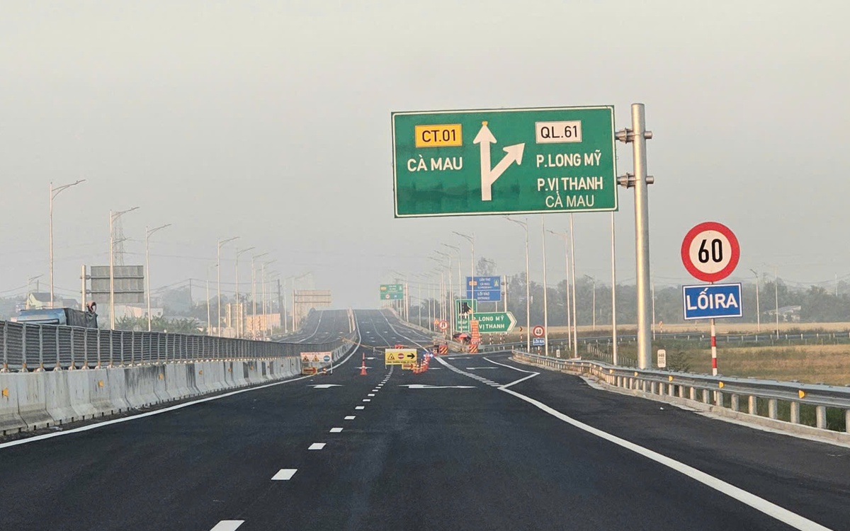 Thông xe lại tuyến chính cao tốc Hậu Giang - Cà Mau từ trưa 29-4