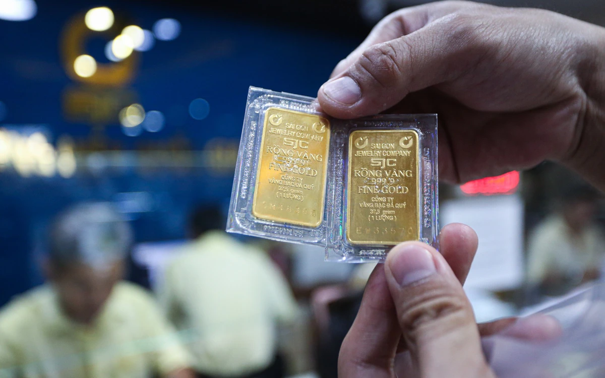 Đà giảm ngày càng mạnh, giá vàng thế giới rơi khỏi ngưỡng 4.600 USD/ounce