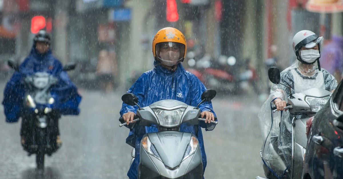 Miền Bắc và miền Trung có nơi mưa to, Nam Bộ nắng nóng đến 30-4