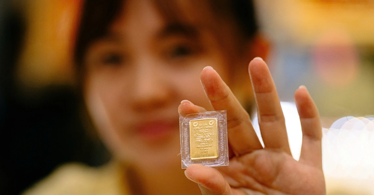 Giá vàng thế giới bất ngờ giảm mạnh