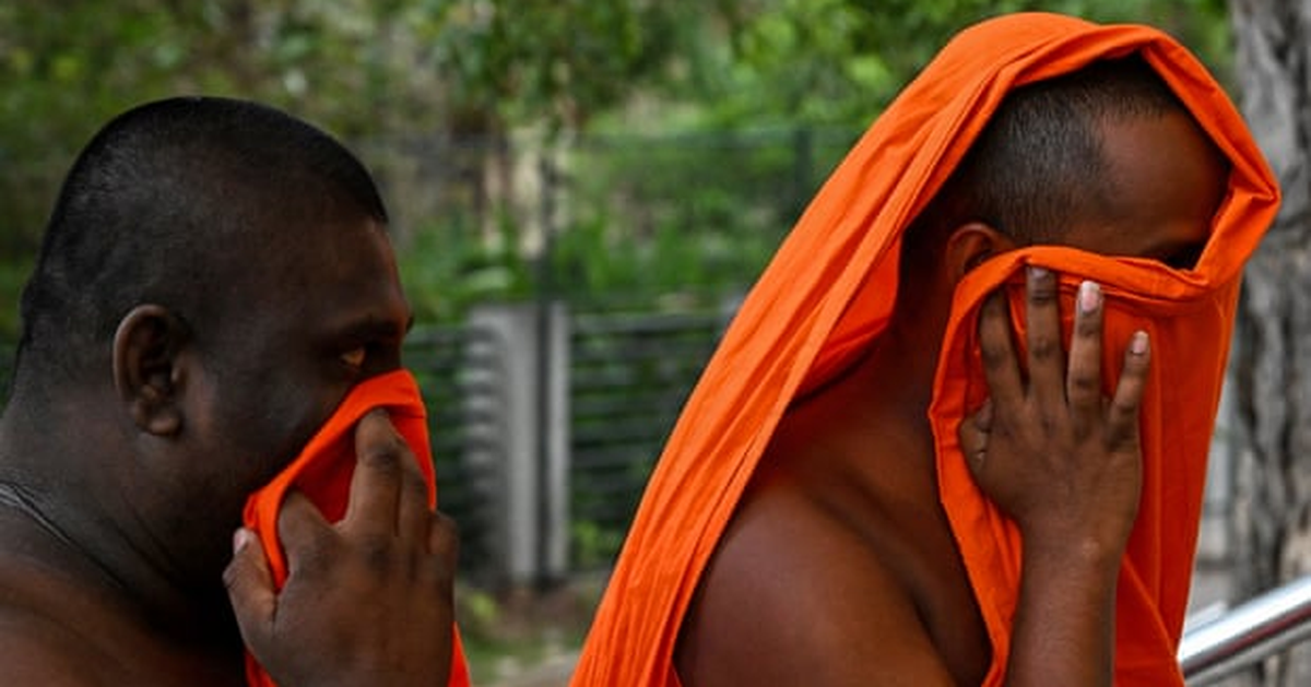 Sri Lanka bắt 22 nhà sư giấu 110kg cần sa trong hành lý