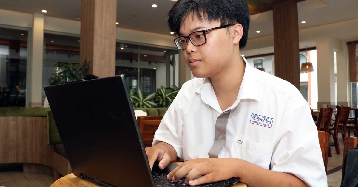 Nam sinh chuyên Lê Hồng Phong TP.HCM đạt điểm SAT 1.570, nhận học bổng 100% tại Phần Lan