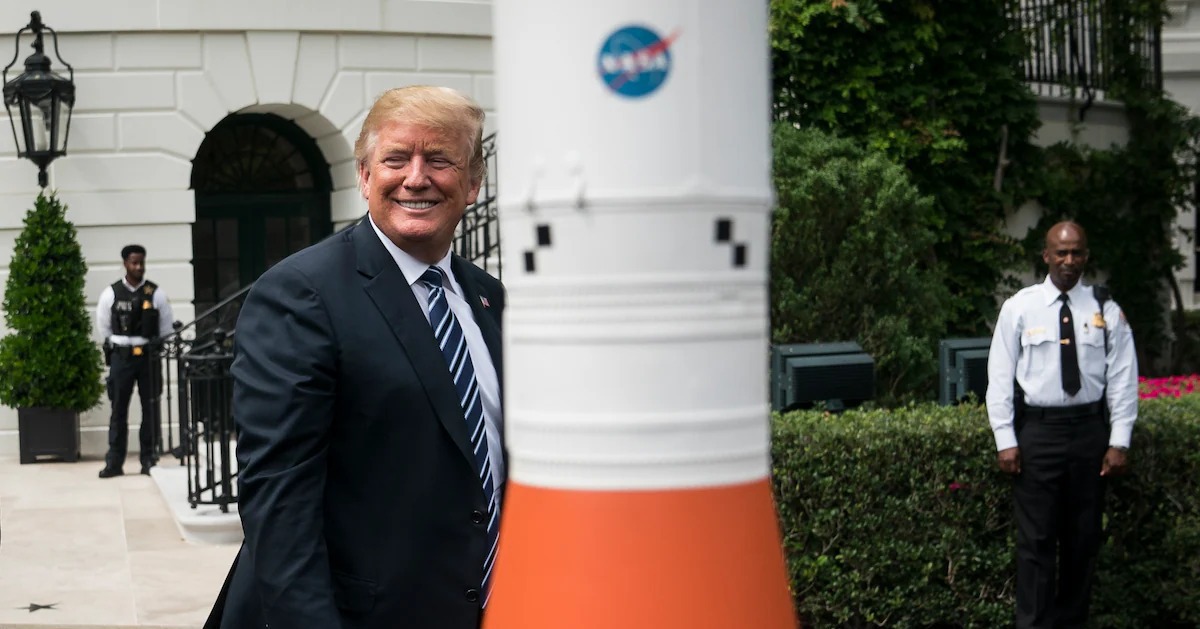 Ông Trump chuẩn bị tiếp đón phi hành đoàn Artemis, tham vọng chinh phục Mặt trăng và sao Hỏa