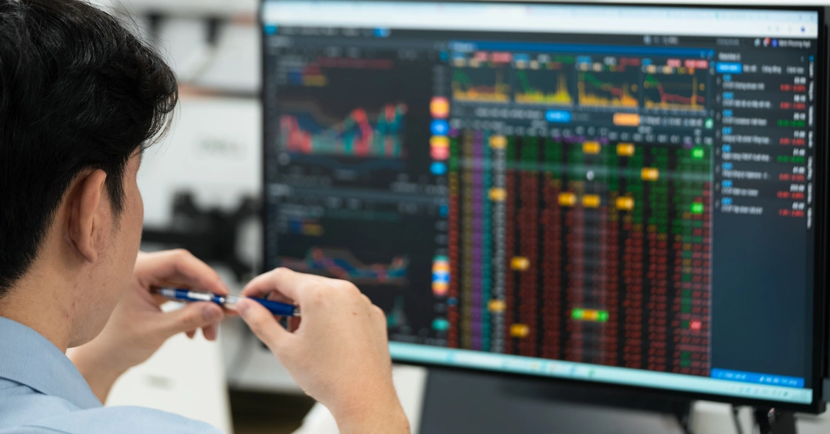 Chứng khoán 29-4: VN-Index áp sát 1.900 điểm nhưng ‘xanh vỏ đỏ lòng’, nhà đầu tư nên làm gì?