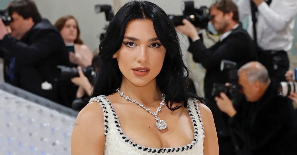 10 tuyệt tác trang sức kim cương rực rỡ bậc nhất lịch sử Met Gala