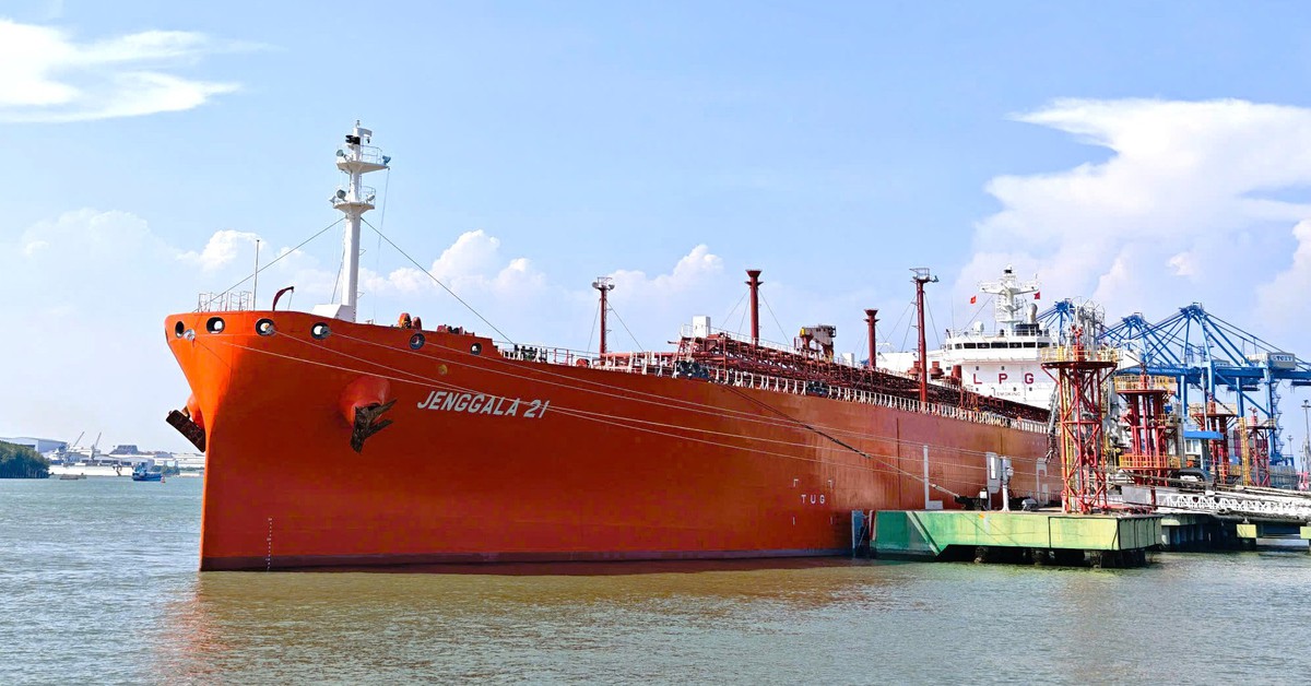 Nhập khẩu thêm gần 45.000 tấn LPG từ Mỹ, giá gas vẫn đi ngang