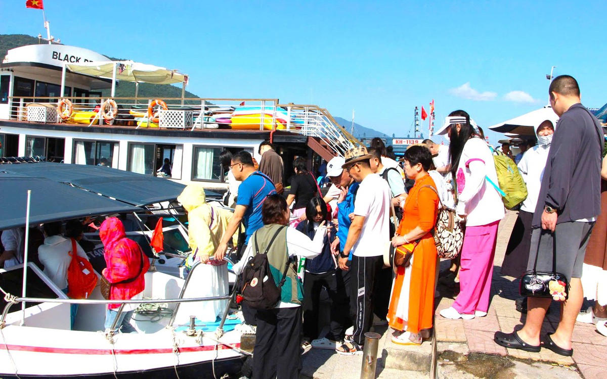 Trước kỳ nghỉ 30-4, Nha Trang kêu gọi các hộ kinh doanh không 'chặt chém' du khách