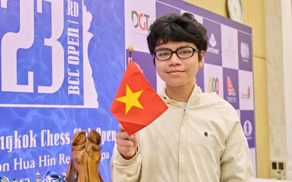 Kỳ thủ Việt Nam 15 tuổi ngoạn mục đánh bại Đại kiện tướng hạng 3 cờ vua thế giới