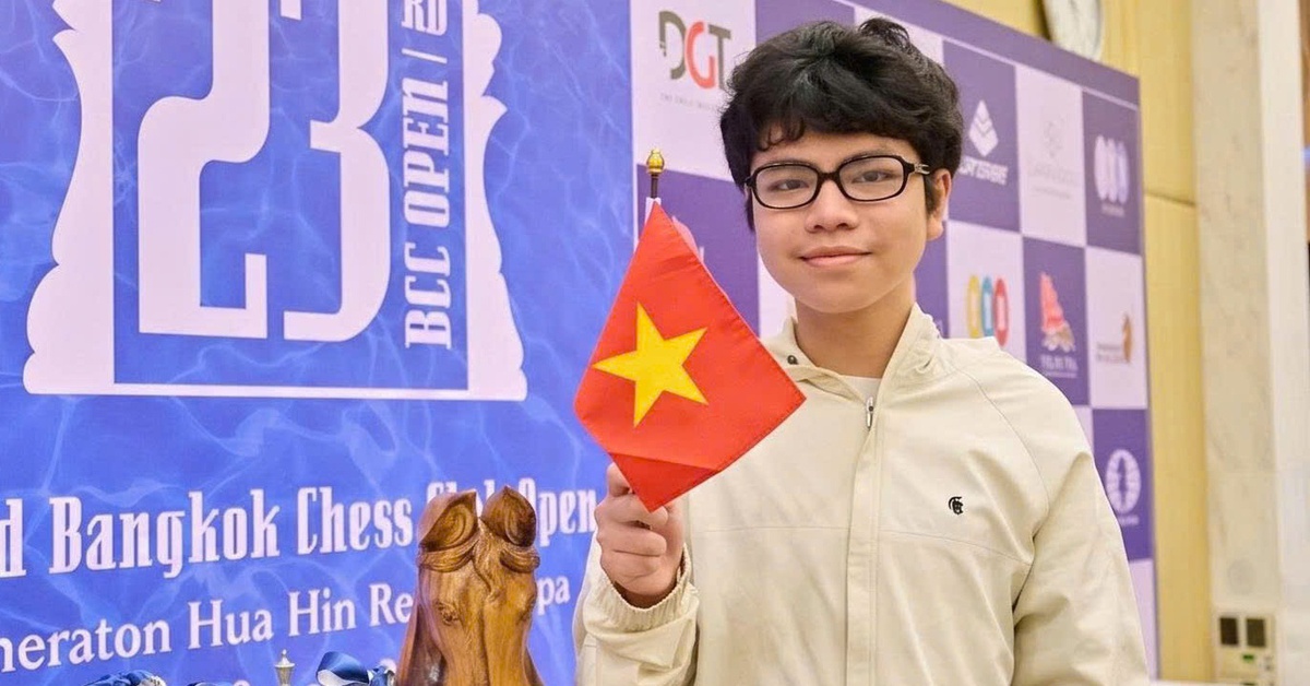 Kỳ thủ Việt Nam 15 tuổi ngoạn mục đánh bại Đại kiện tướng hạng 3 cờ vua thế giới