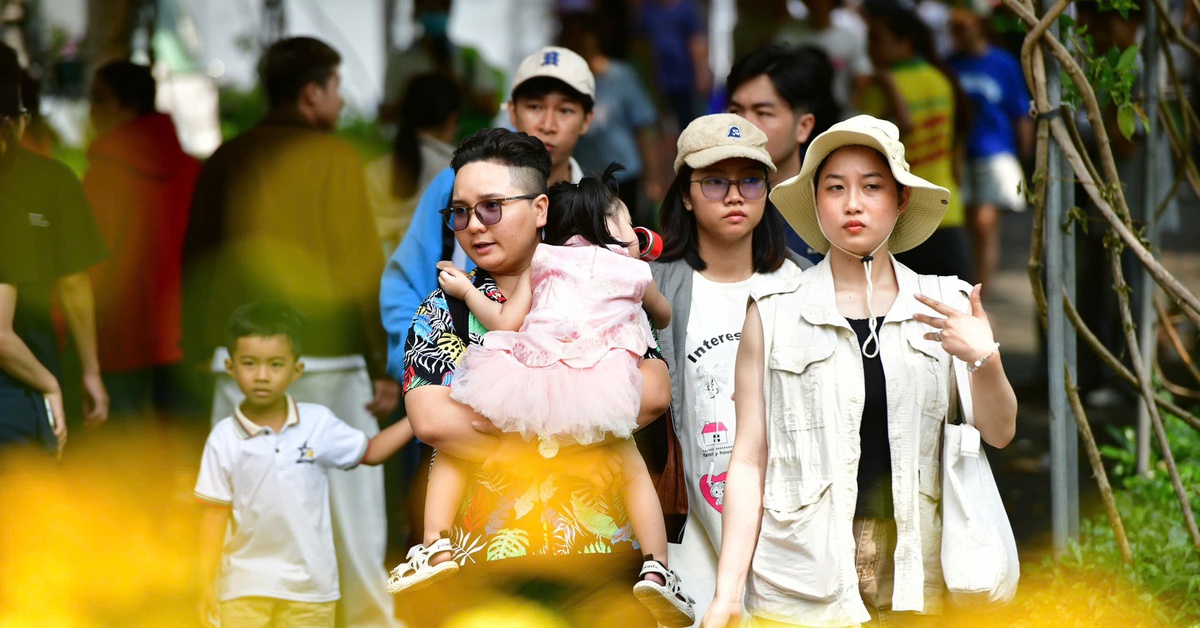 Thời tiết hôm nay lễ 30-4: Hai miền Nam, Bắc nắng nóng, Trung Bộ mưa dông