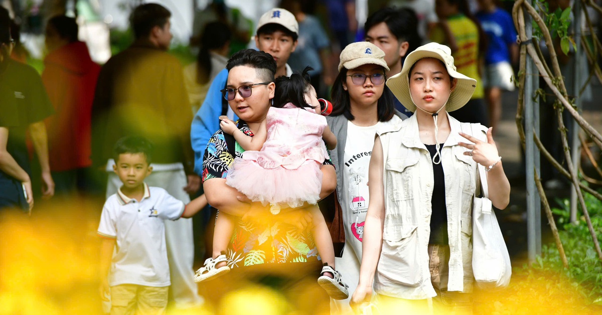 Thời tiết hôm nay lễ 30-4: Hai miền Nam, Bắc nắng nóng, Trung Bộ mưa dông