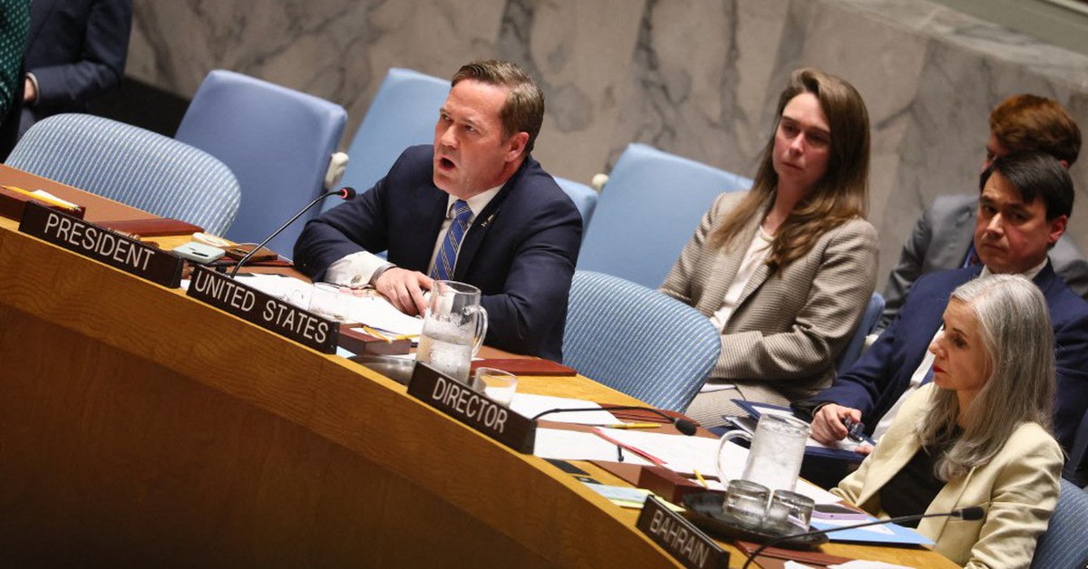 Hội đồng Bảo an bàn nghị quyết lập lực lượng bảo vệ eo biển Hormuz, Iran cảnh báo 'đừng khiêu khích'