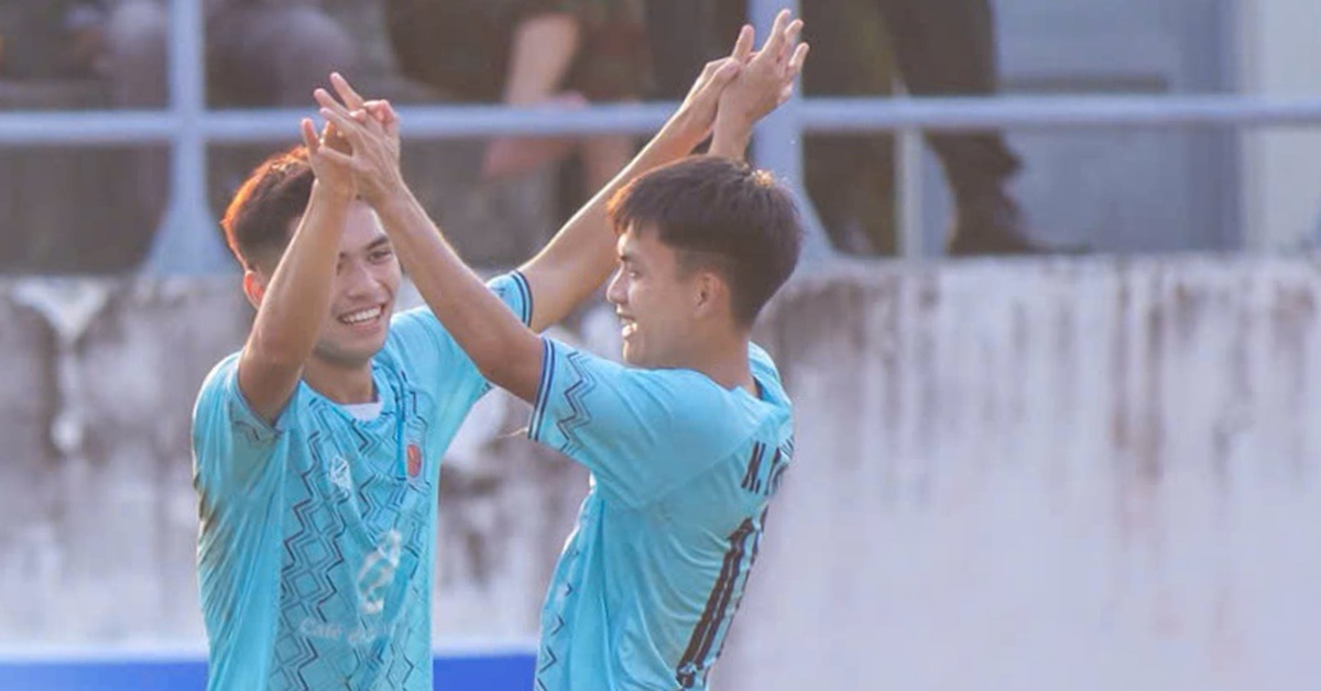 Bóng đá Quảng Ngãi đánh dấu sự trở lại bằng chiến thắng