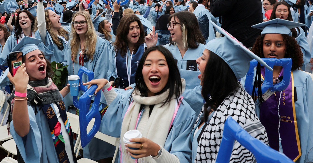 Xin visa du học lưu ý gì khi Mỹ rà soát hồ sơ mạng xã hội?