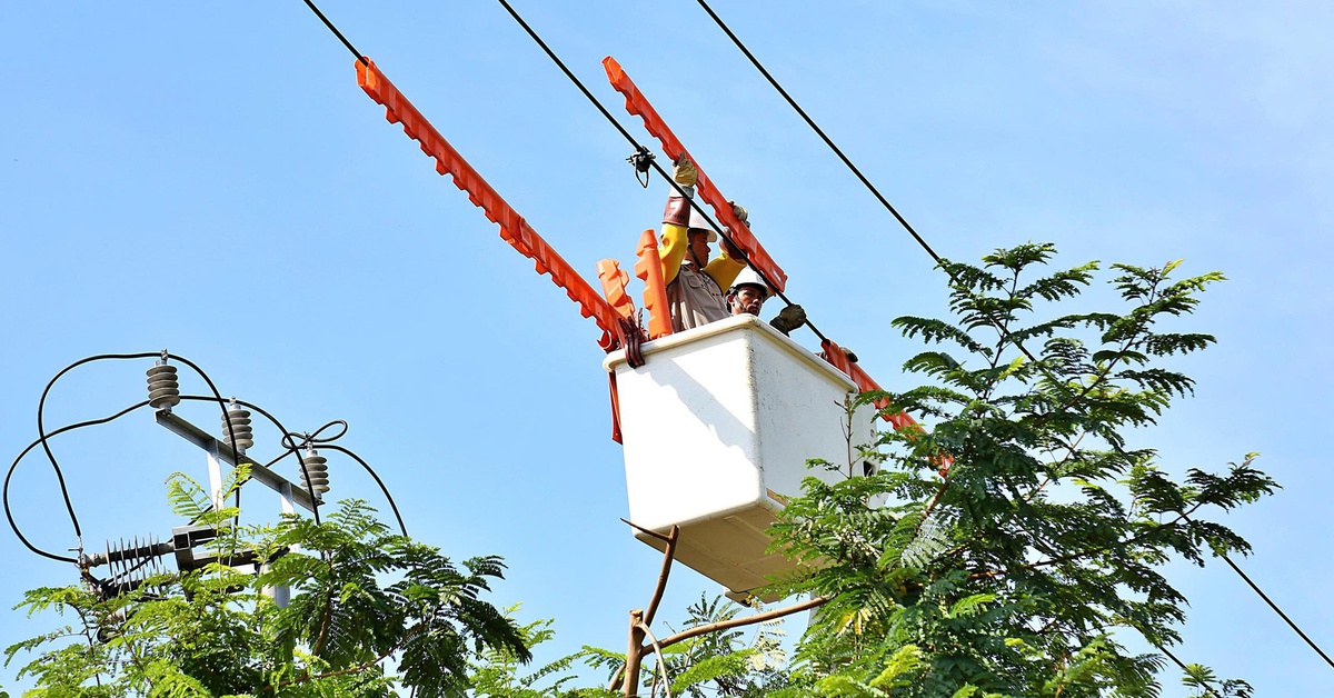 Nắng nóng đầu mùa: Chủ động sử dụng điện tiết kiệm để tránh ‘sốc’ tiền điện