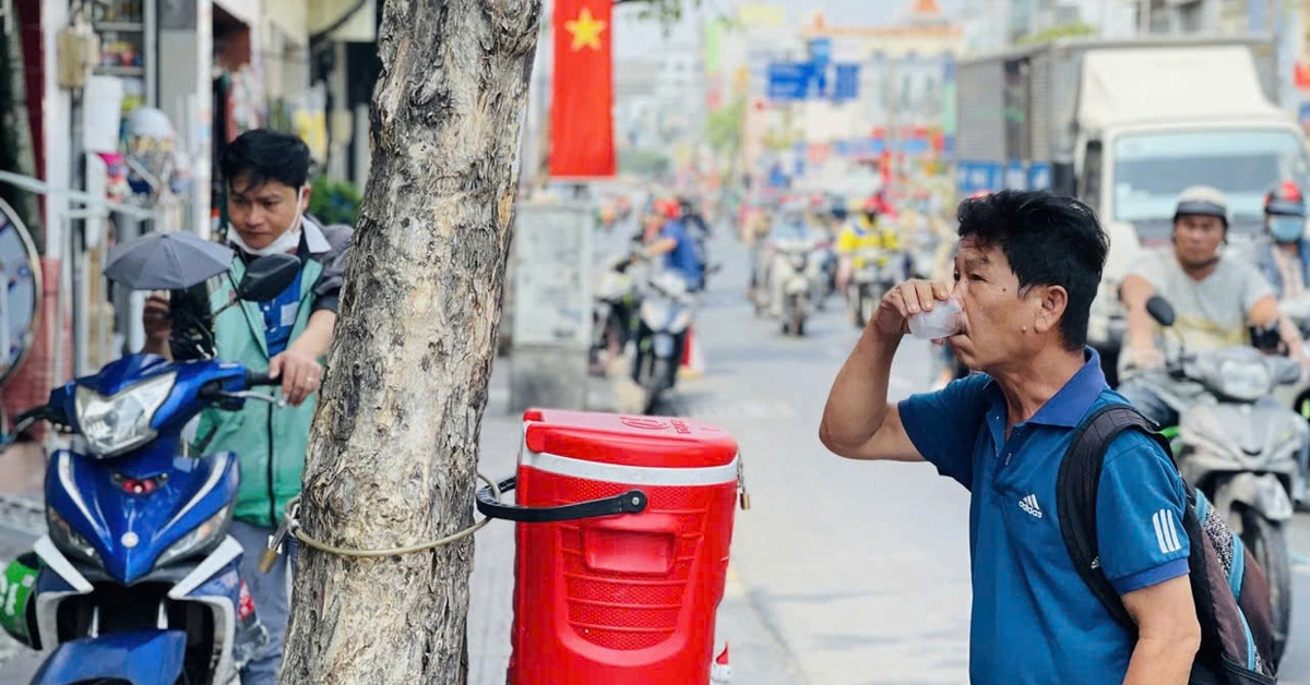 Thời tiết hôm nay 4-4: Nam Bộ nắng nóng, Bắc Bộ đêm tới sáng mưa