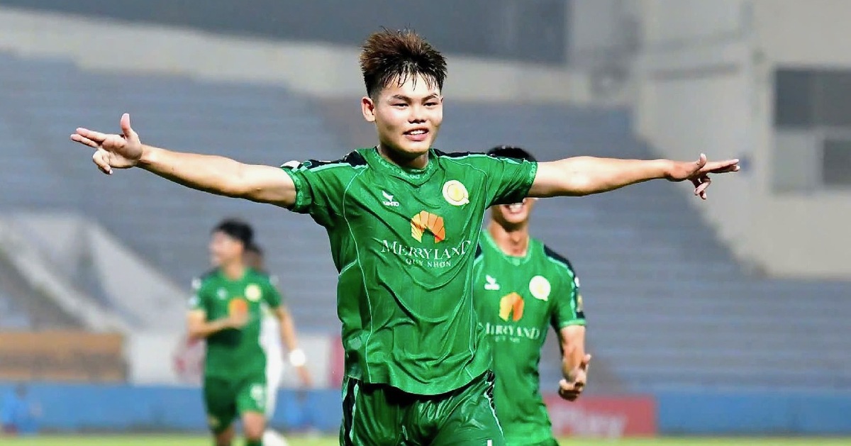 CLB Quy Nhơn United vượt mặt Bắc Ninh ở Giải hạng nhất