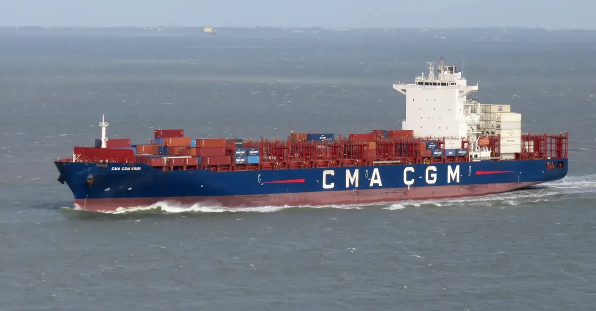 Chiếc tàu container đầu tiên của một quốc gia Tây Âu rời khỏi eo biển Hormuz an toàn